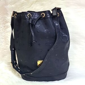 💯 Authentic MCM Bucket Bag 🍀